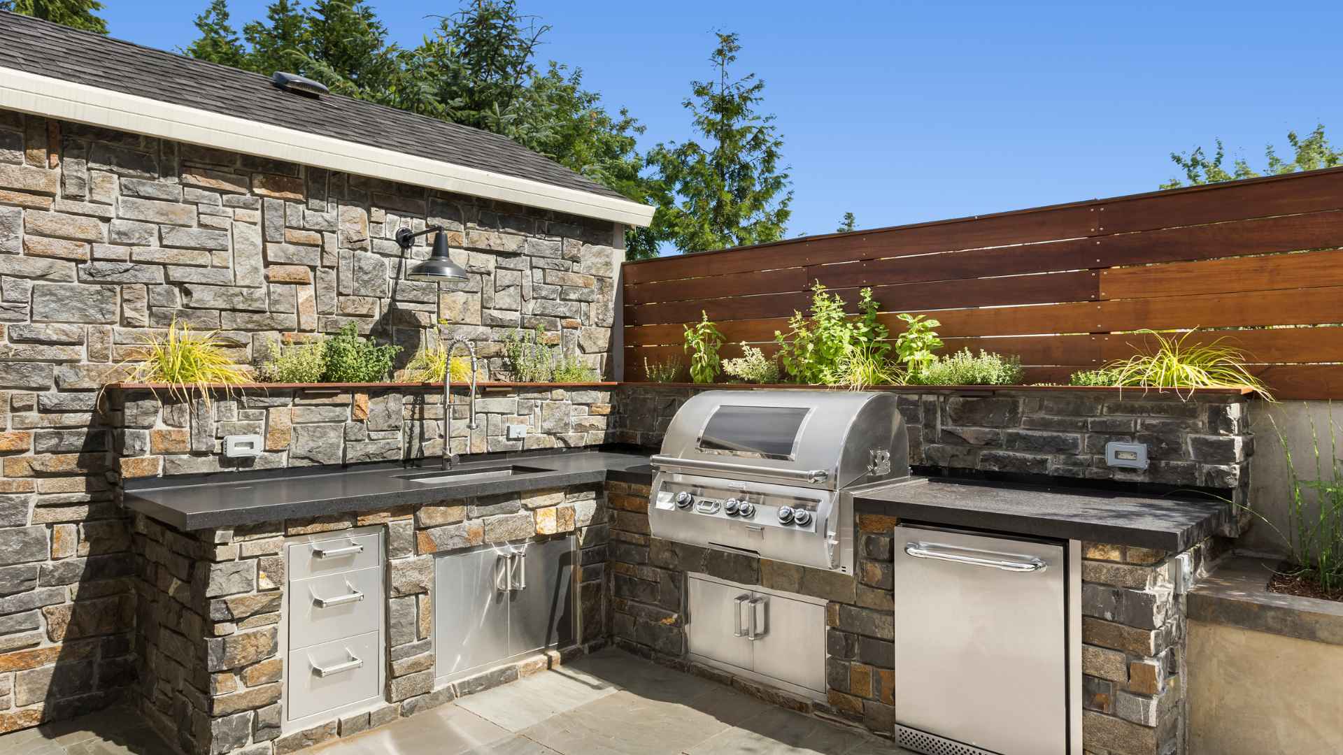 Outdoor kitchen in Media, PA by Canopy Building Services